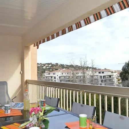 A Sainte-maxime: 3 Pieces, Terrasse, Piscine, Clim, Proche - Fr-1-226-340 Apartment *