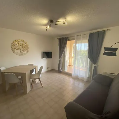 Апартаменты A Sainte-maxime: 3 Pieces, Terrasse, Piscine, Clim, Proche - Fr-1-226-340