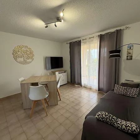 A Sainte-maxime: 3 Pieces, Terrasse, Piscine, Clim, Proche - Fr-1-226-340 Апартаменты Сент-Максим